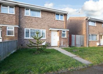 Semi-detached house For Sale in Banbury