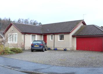Detached bungalow For Sale in Dunblane