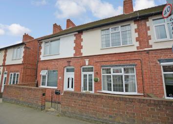 Terraced house For Sale in Tamworth