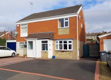 Semi-detached house For Sale in Stourport-on-Severn