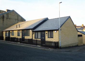 Semi-detached bungalow For Sale in Burnley