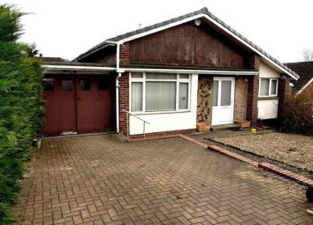 Detached bungalow For Sale in Lydney