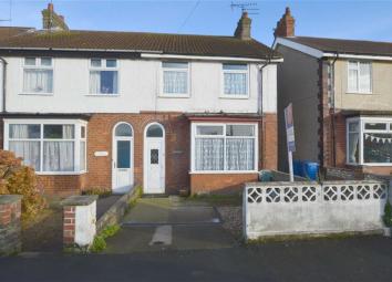 Semi-detached house For Sale in Hornsea