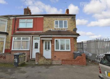 End terrace house To Rent in Hull