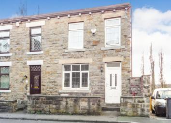 End terrace house For Sale in Batley