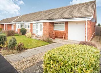 Semi-detached bungalow For Sale in Darlington