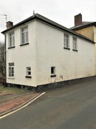 Semi-detached house For Sale in Cullompton