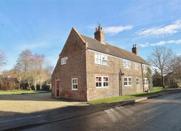Semi-detached house To Rent in Selby