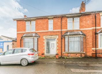 End terrace house For Sale in Kettering
