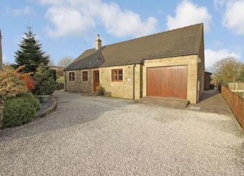 Detached bungalow For Sale in Buxton