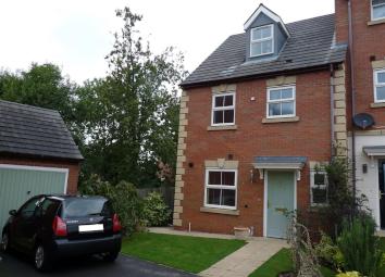 Town house For Sale in Swadlincote