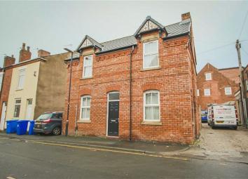 Detached house For Sale in Leigh