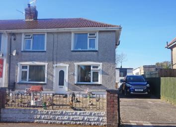 Semi-detached house For Sale in Hengoed