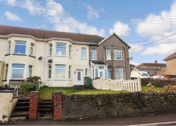 Terraced house For Sale in Hengoed