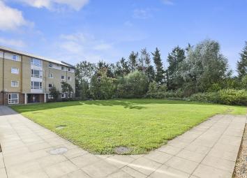 Flat To Rent in Harrow