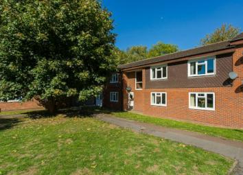 Flat To Rent in Amersham