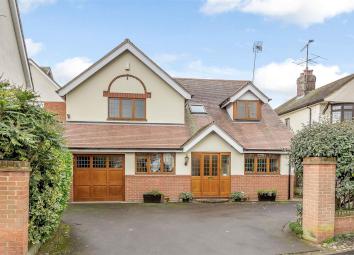 Detached house For Sale in Ingatestone