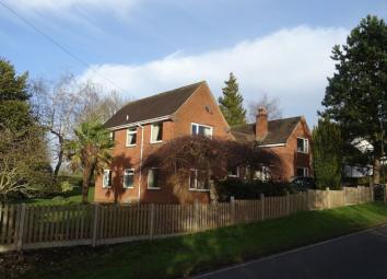 Detached house To Rent in Ashbourne