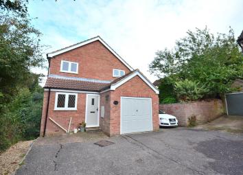 Detached house To Rent in Colchester