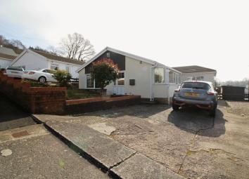 Detached bungalow For Sale in Pontypridd