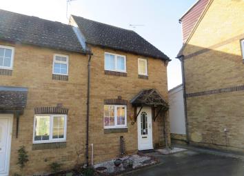 Terraced house For Sale in Hitchin