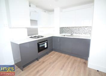 Flat To Rent in Waltham Cross