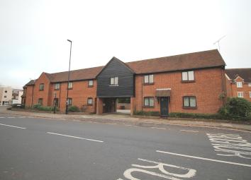 Flat To Rent in Chichester