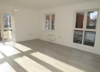 Flat For Sale in Warwick