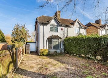 Semi-detached house For Sale in Lingfield