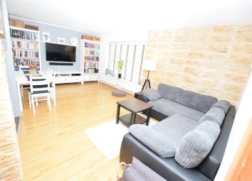Flat For Sale in Dunstable