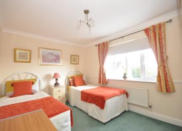 Town house To Rent in Ashford