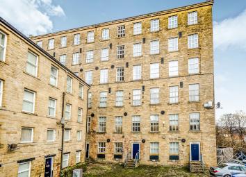 Flat For Sale in Sowerby Bridge