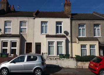 Terraced house For Sale in London