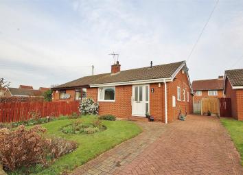 Semi-detached bungalow For Sale in Selby