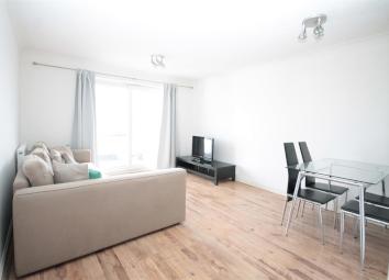 Flat For Sale in Aylesbury