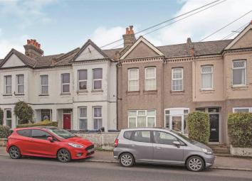 Flat For Sale in Thornton Heath