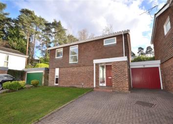 Detached house For Sale in Bracknell