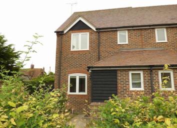 Semi-detached house To Rent in Newbury