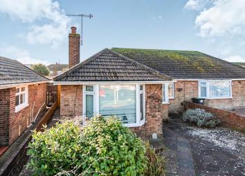 Semi-detached bungalow For Sale in Worthing