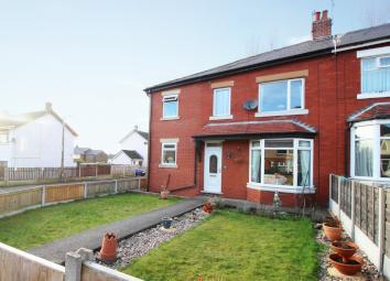 Terraced house For Sale in Glossop