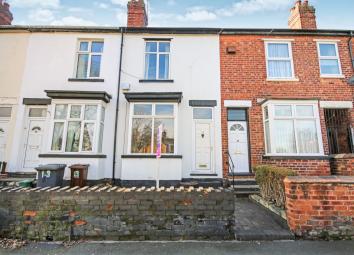 Terraced house For Sale in Bilston