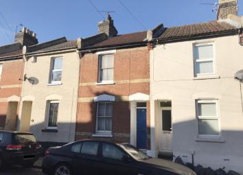 Terraced house For Sale in Rochester
