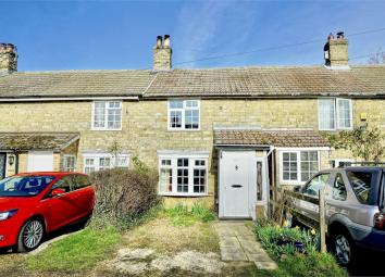Terraced house For Sale in St. Neots