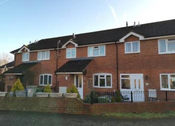 Terraced house For Sale in Woking