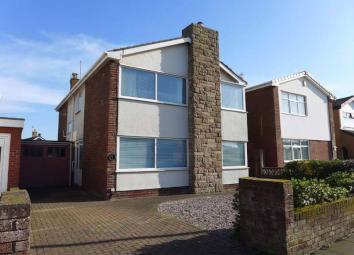 Detached house For Sale in Thornton-Cleveleys