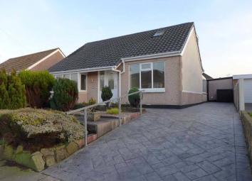 Detached bungalow For Sale in Thornton-Cleveleys