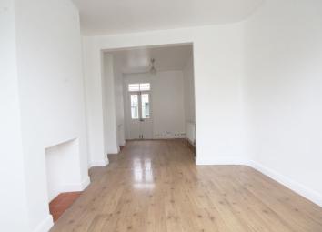 Town house To Rent in London