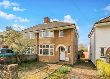Semi-detached house To Rent in Oxford