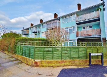 Flat For Sale in Slough