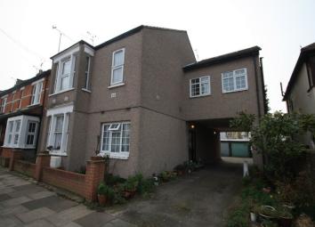 Flat To Rent in Leigh-on-Sea